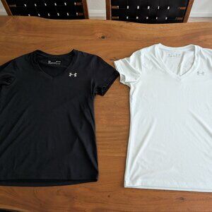 2 Hardly Worn under Armor Athletic V-Neck Shirts - Size Small